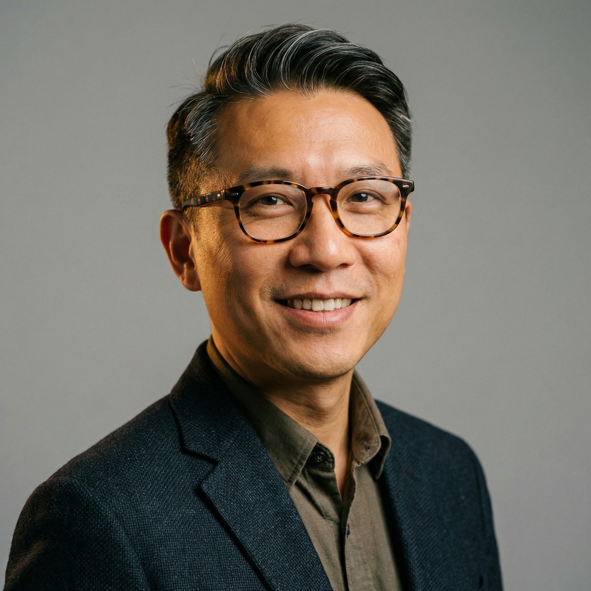 蜜桃专家陈明远